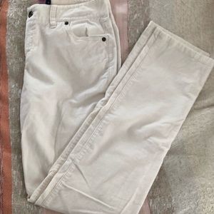 Vineyard Vines off white corduroys
